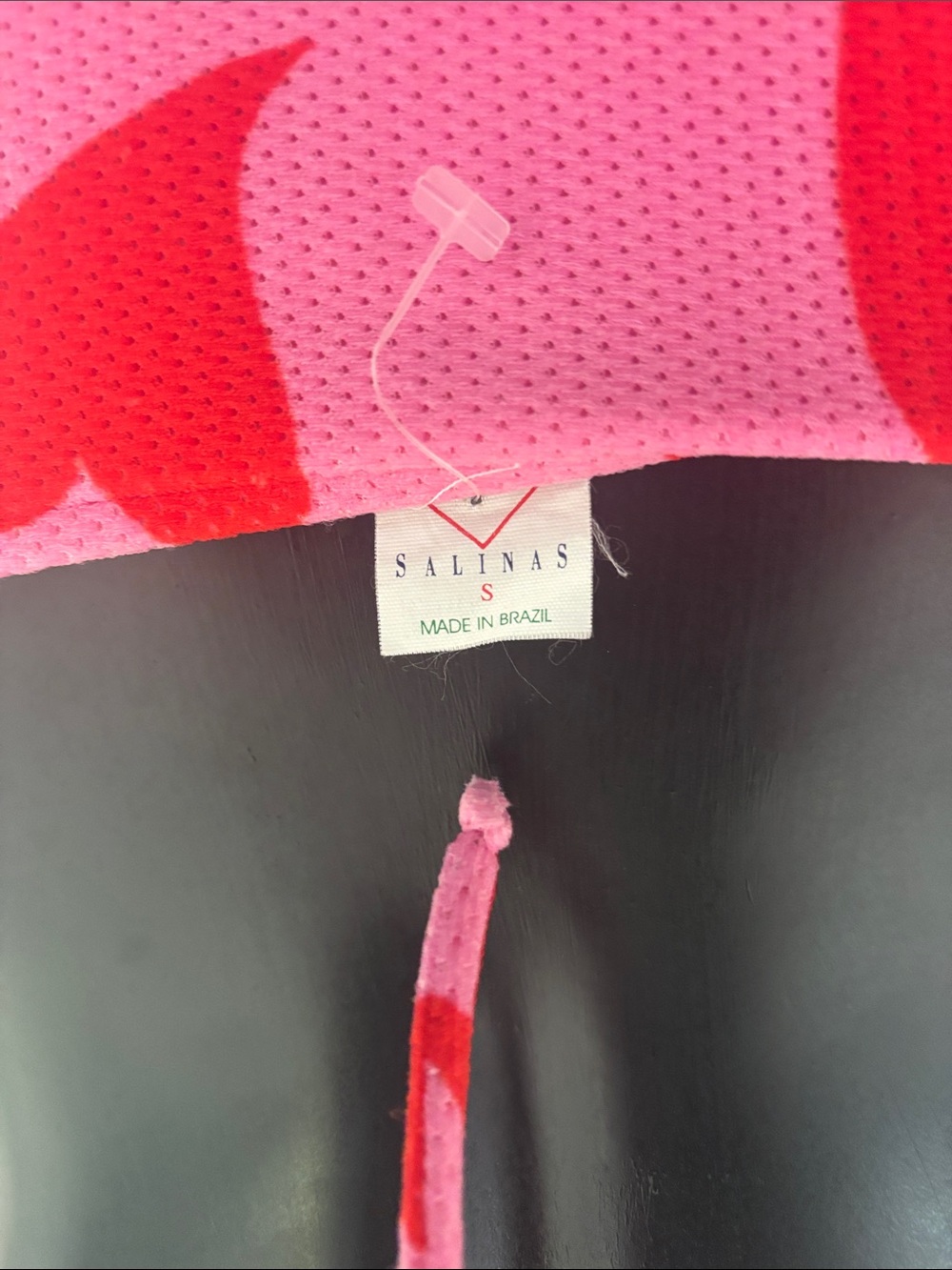 NWOT RARE Salinas pink and red hearts 
 tie set, with heart beads. Size small. - Picture 3 of 3